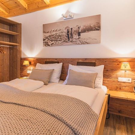 Dorfchalets & Apartments - Authentic Experience In Centre Of Kaprun Including Tauernspa And Summercard Extérieur photo
