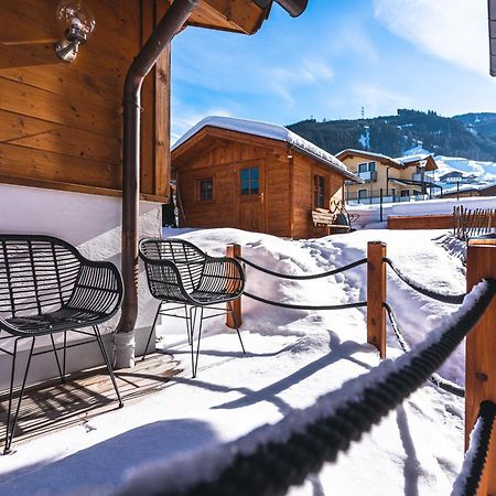 Dorfchalets & Apartments - Authentic Experience In Centre Of Kaprun Including Tauernspa And Summercard Extérieur photo