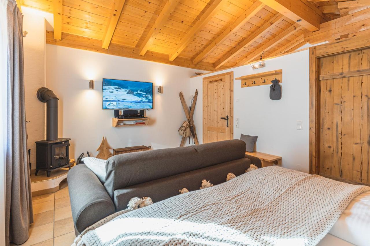 Dorfchalets & Apartments - Authentic Experience In Centre Of Kaprun Including Tauernspa And Summercard Extérieur photo